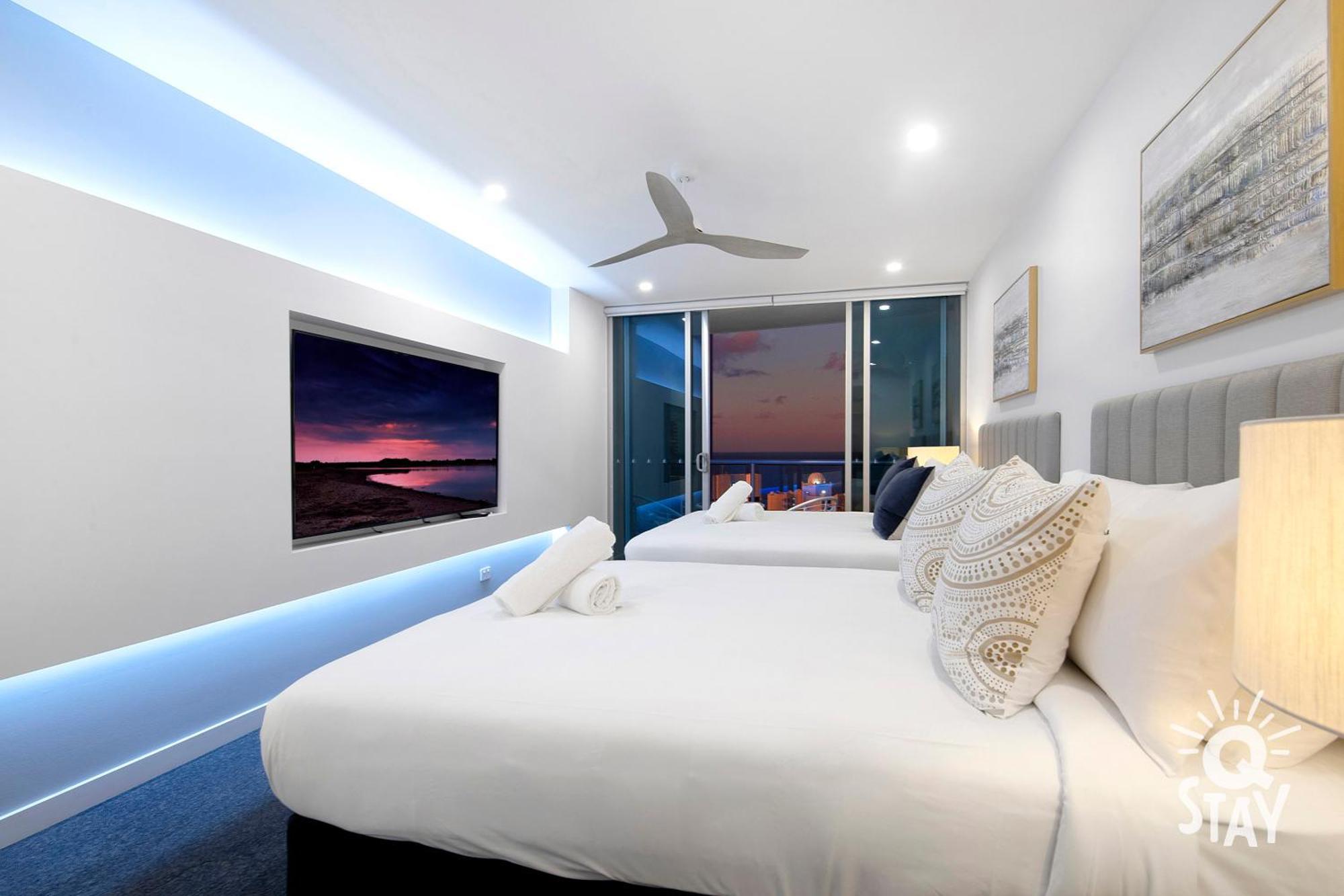 Chevron Renaissance Surfers Paradise Mid Week Madness Deal - Q