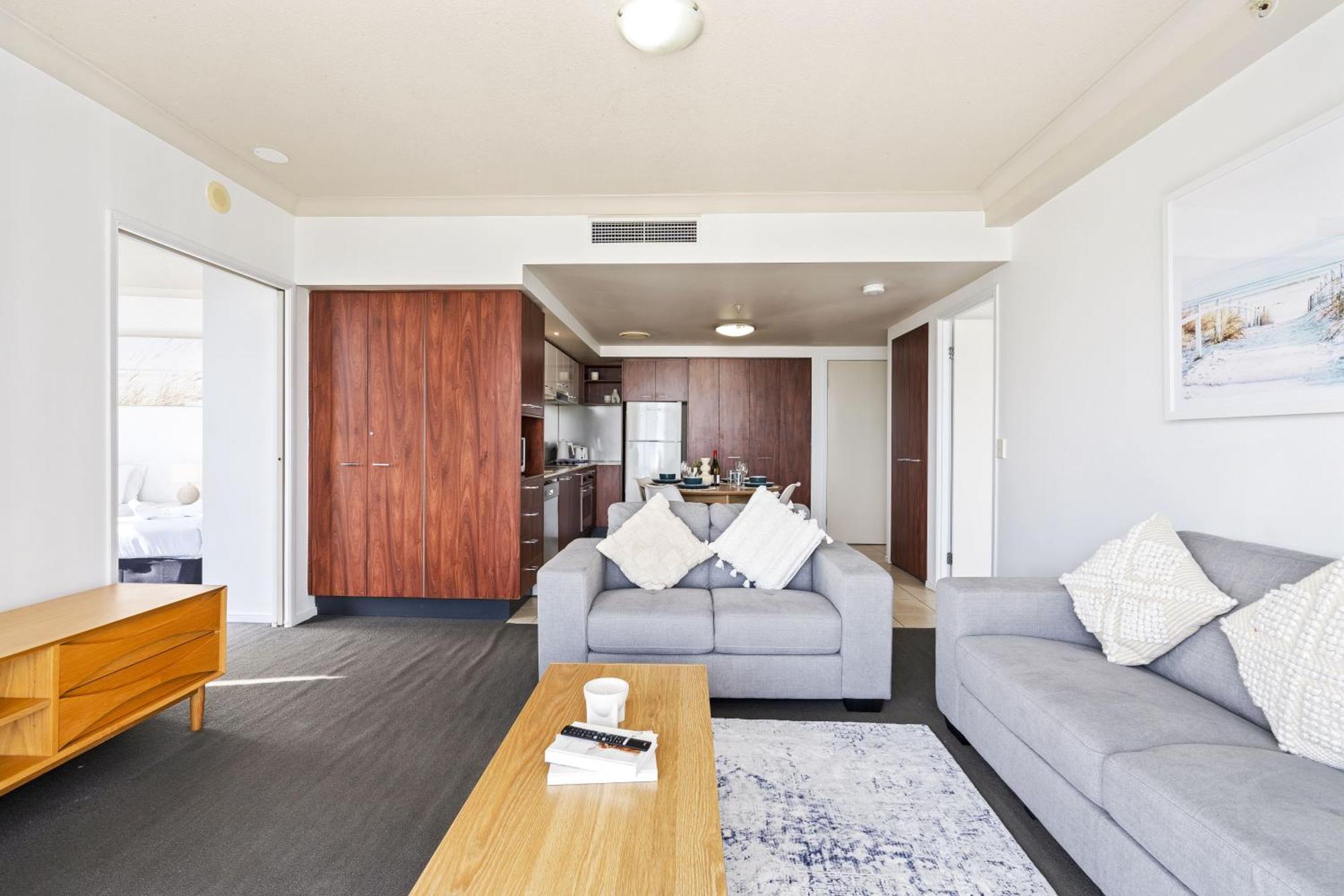 Chevron Renaissance Surfers Paradise Mid Week Madness Deal - Q Gold Coast