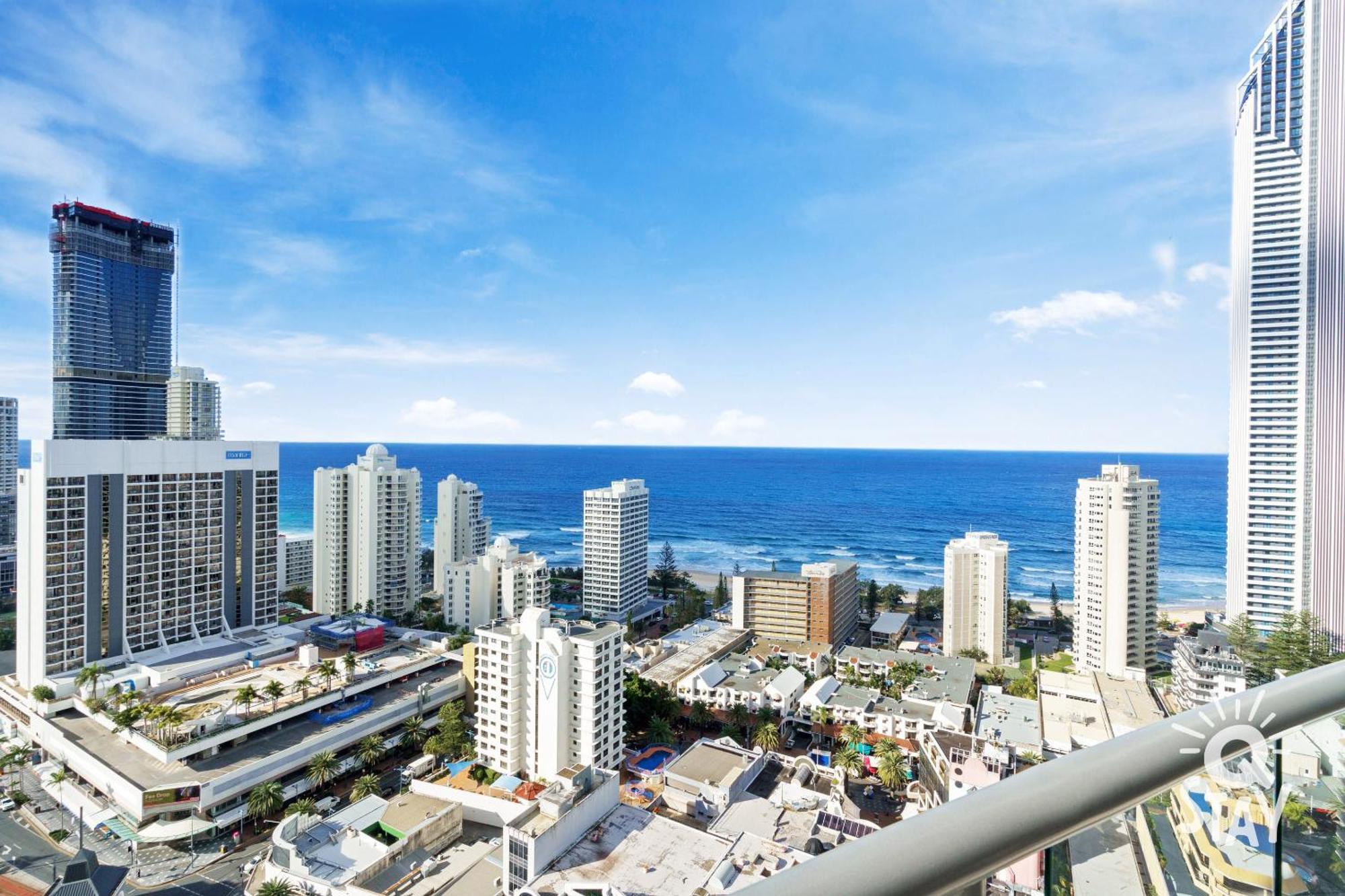 Chevron Renaissance Surfers Paradise Mid Week Madness Deal - Q